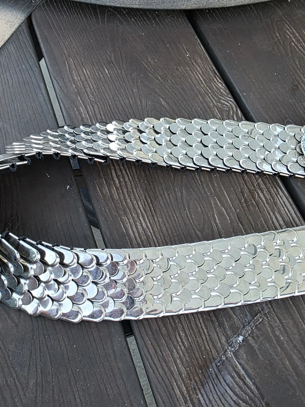 Vintage 70's Silver Metallic Stretch Belt with Oval Buckle And Fish Scale Design